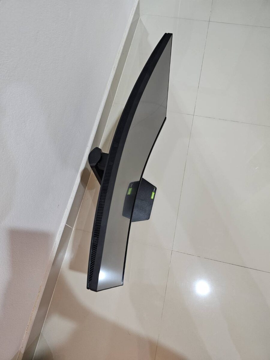 DELL S2721HGF - 27 INCH VA FHD CURVED 144Hz - Image 3